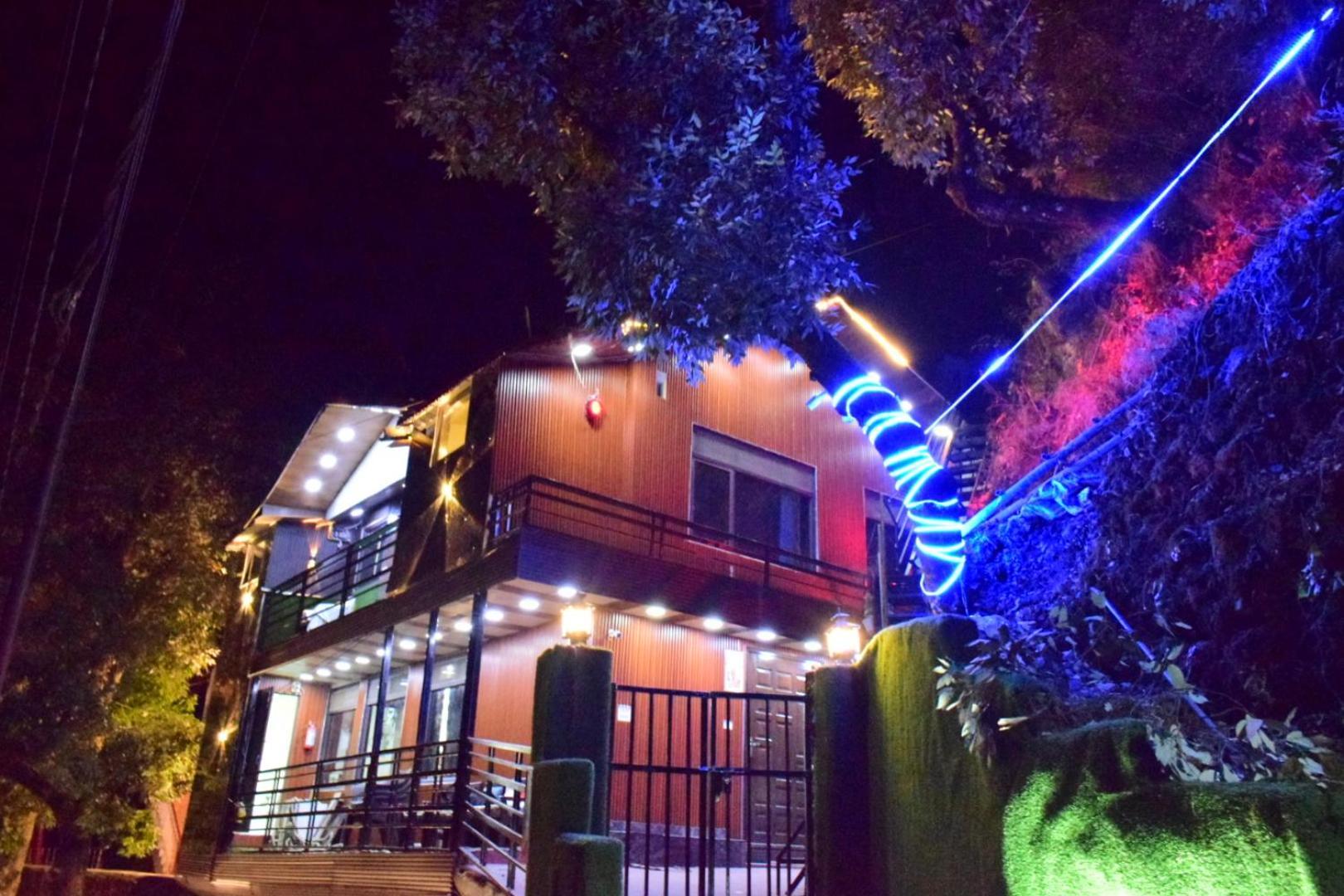 Rudhraksh Villa 4Br- Perfect Vacay Villa Мусори Екстериор снимка