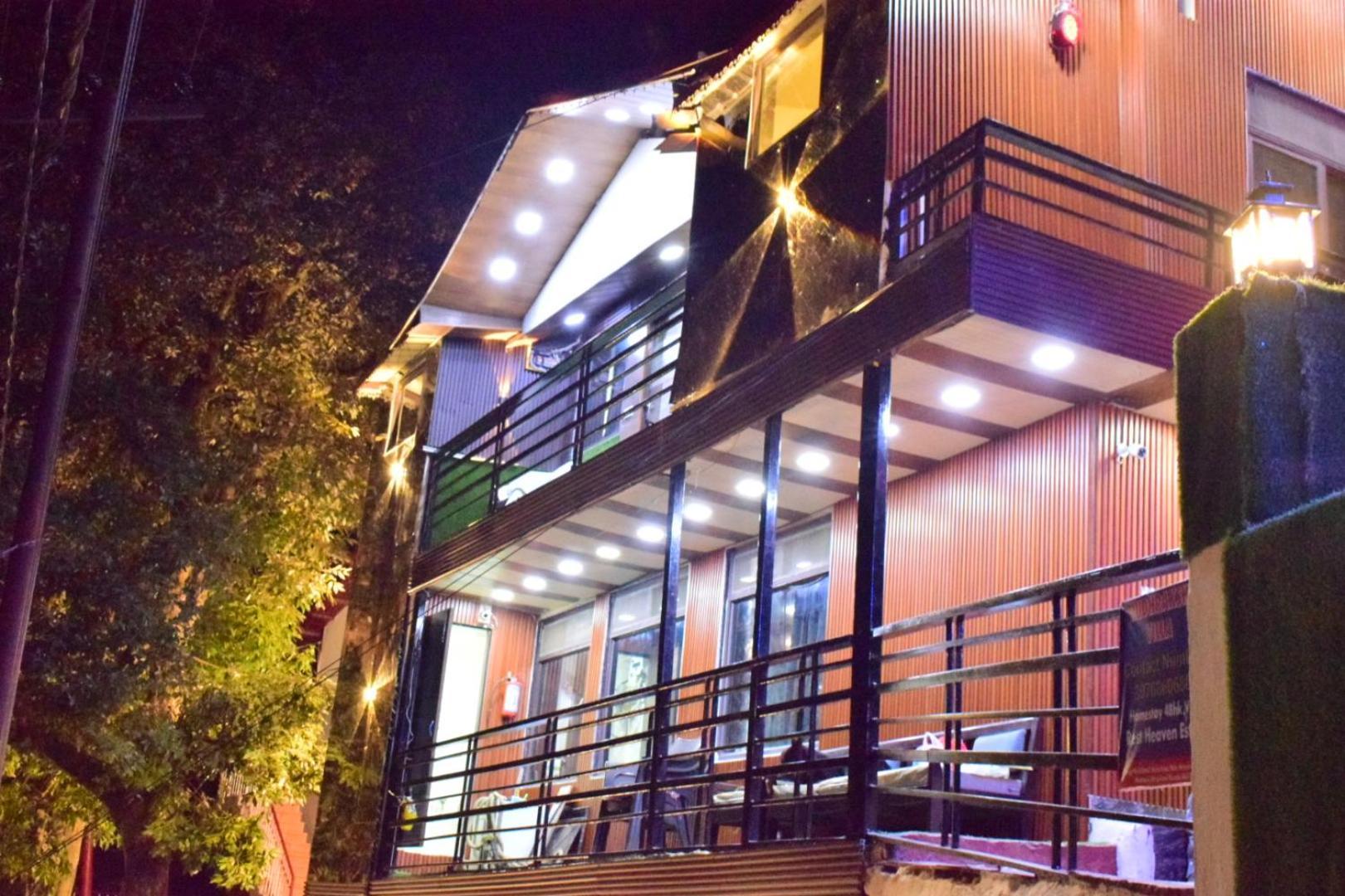 Rudhraksh Villa 4Br- Perfect Vacay Villa Мусори Екстериор снимка