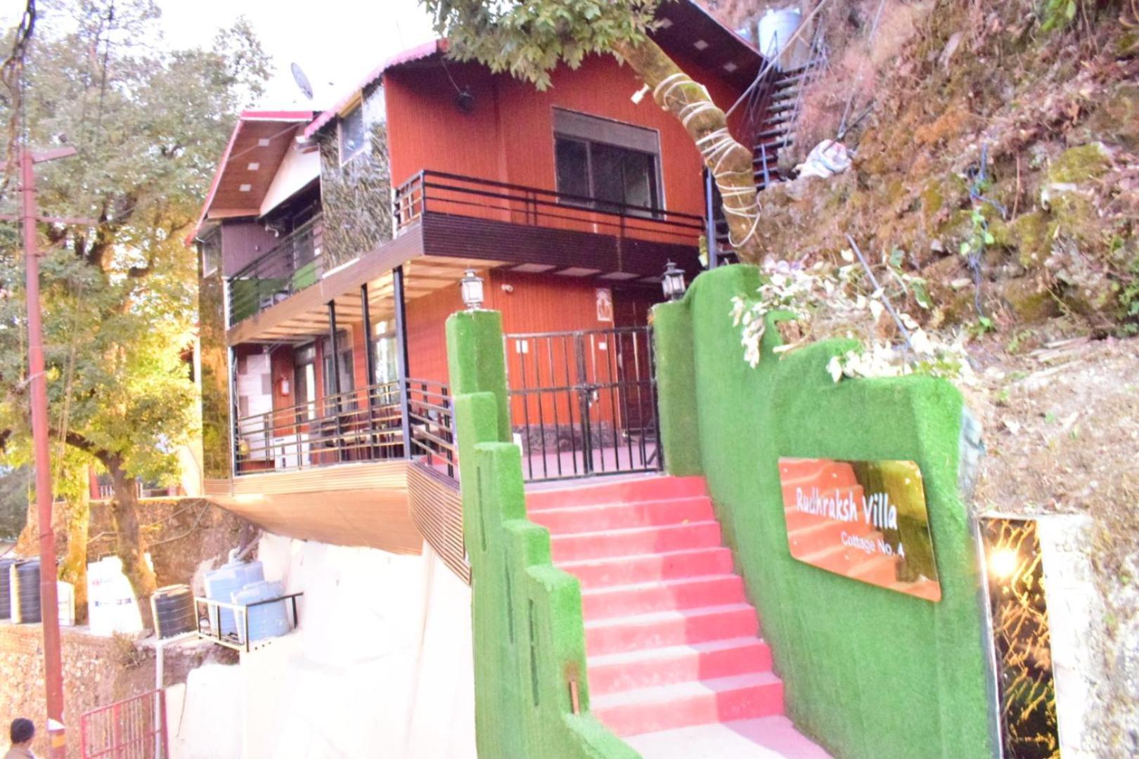 Rudhraksh Villa 4Br- Perfect Vacay Villa Мусори Екстериор снимка