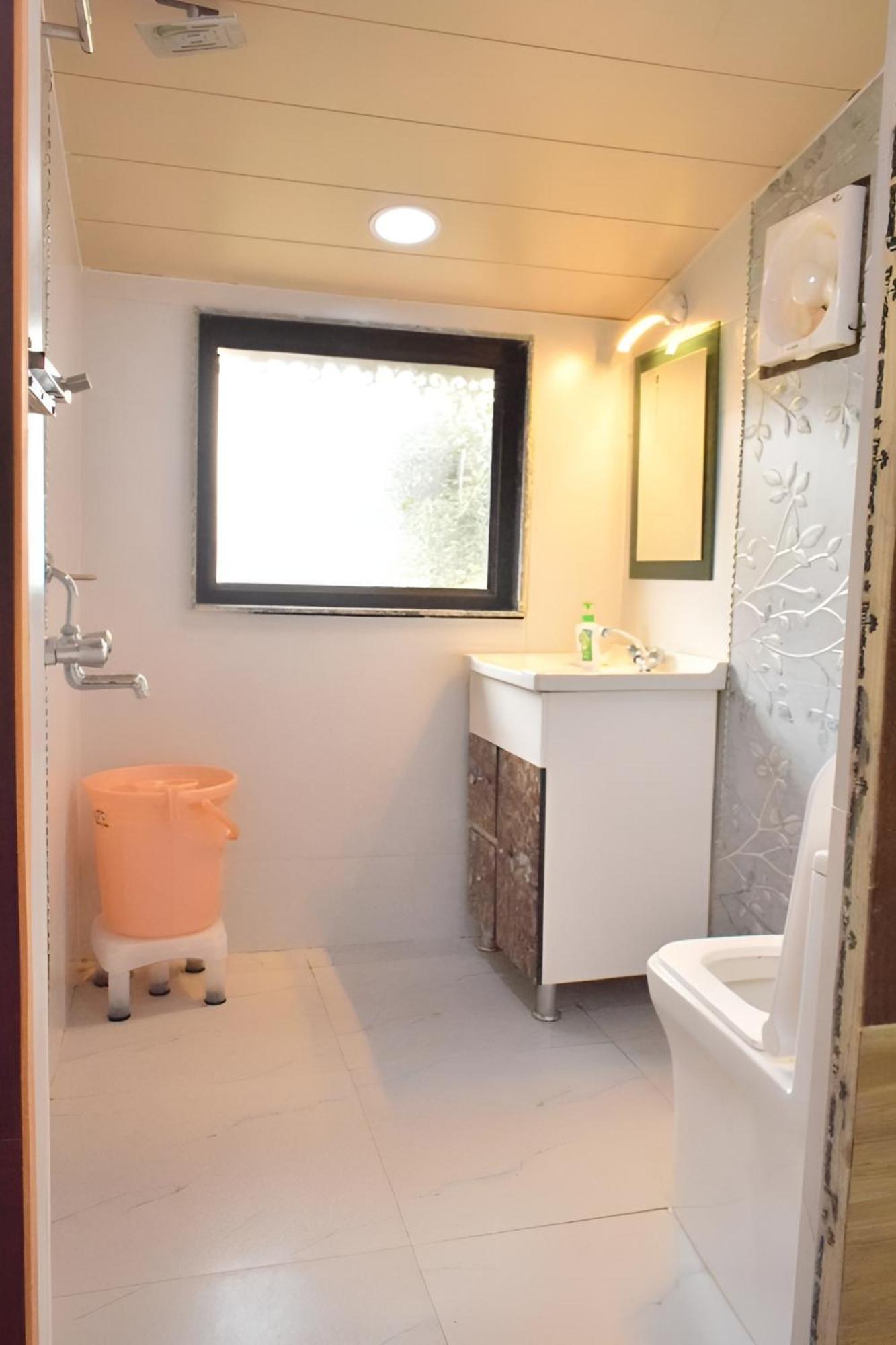 Rudhraksh Villa 4Br- Perfect Vacay Villa Мусори Екстериор снимка