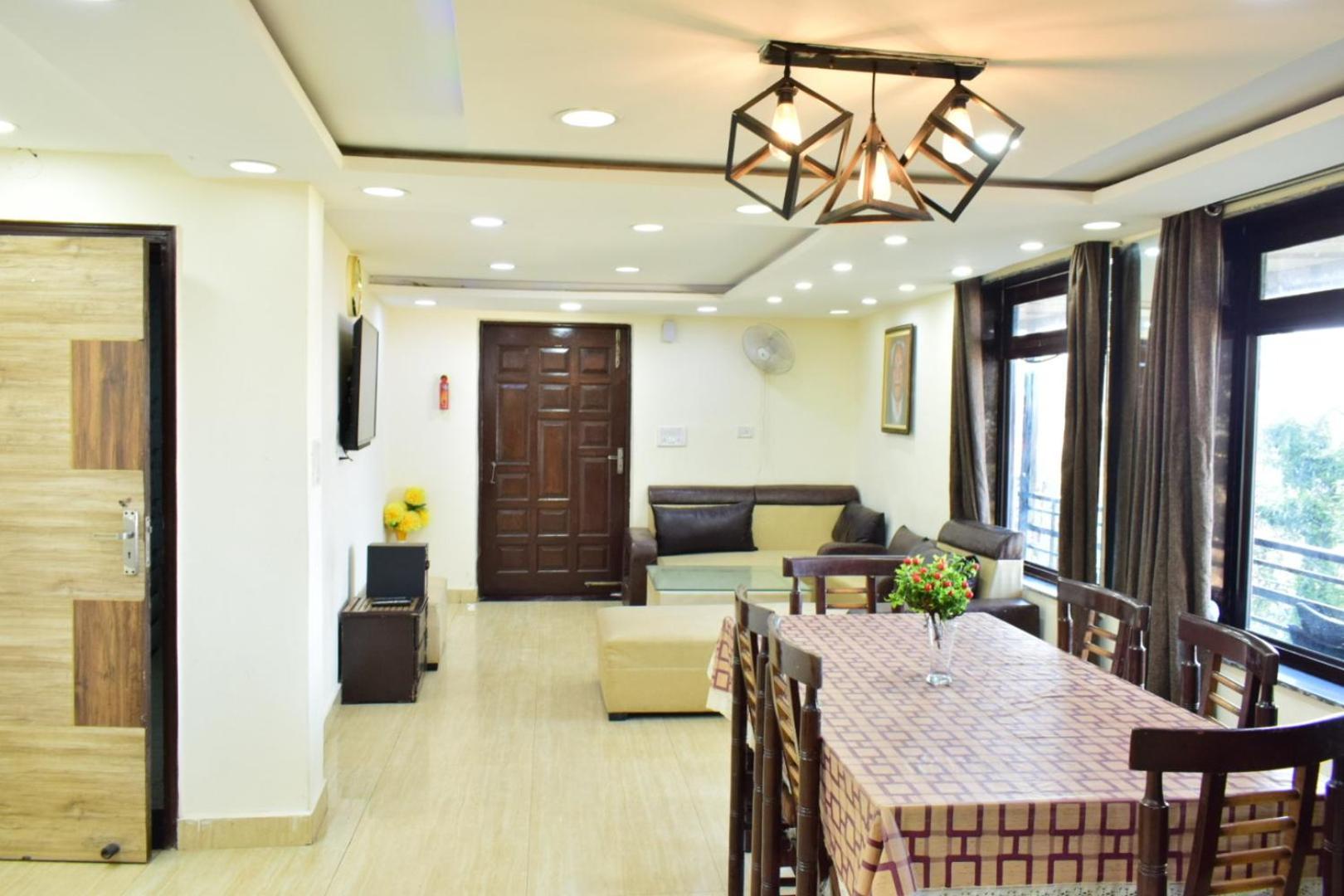 Rudhraksh Villa 4Br- Perfect Vacay Villa Мусори Екстериор снимка