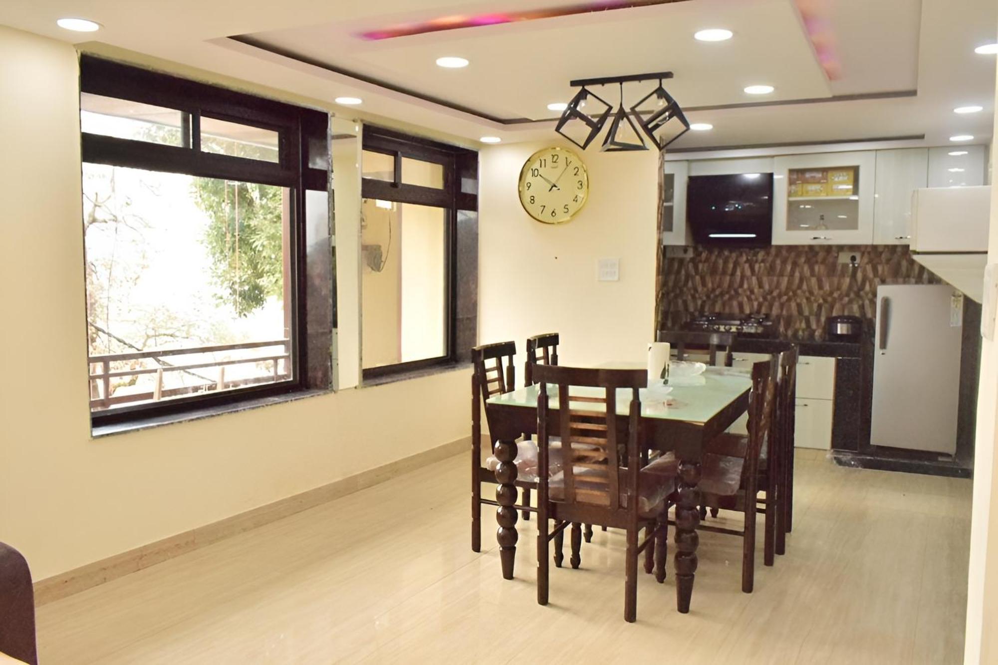 Rudhraksh Villa 4Br- Perfect Vacay Villa Мусори Екстериор снимка
