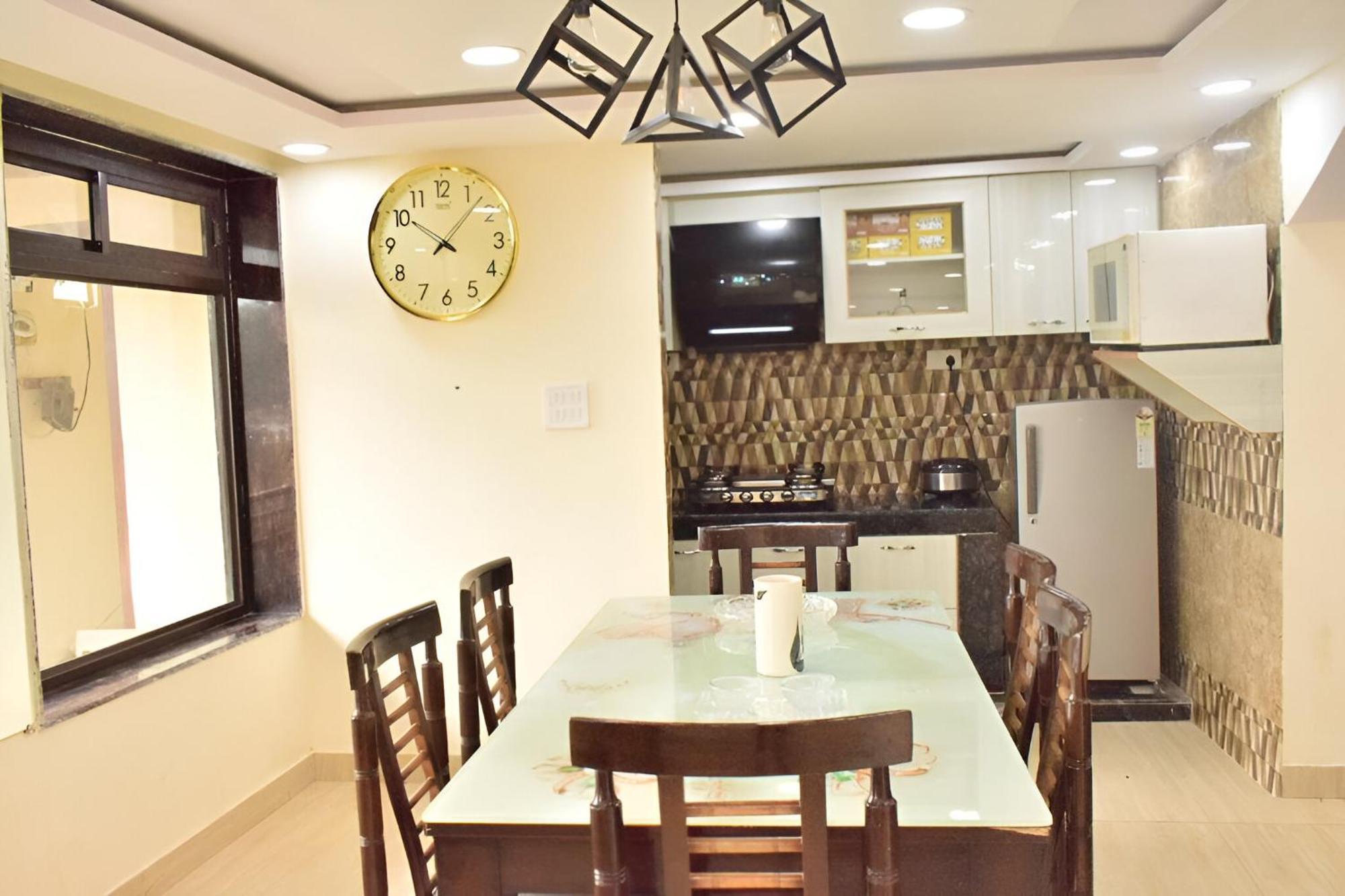 Rudhraksh Villa 4Br- Perfect Vacay Villa Мусори Екстериор снимка